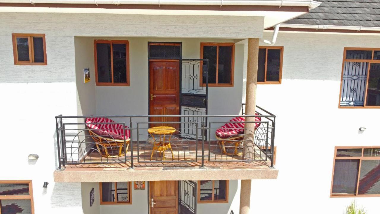 Luxury Villa Garden Dar es Salaam Buitenkant foto