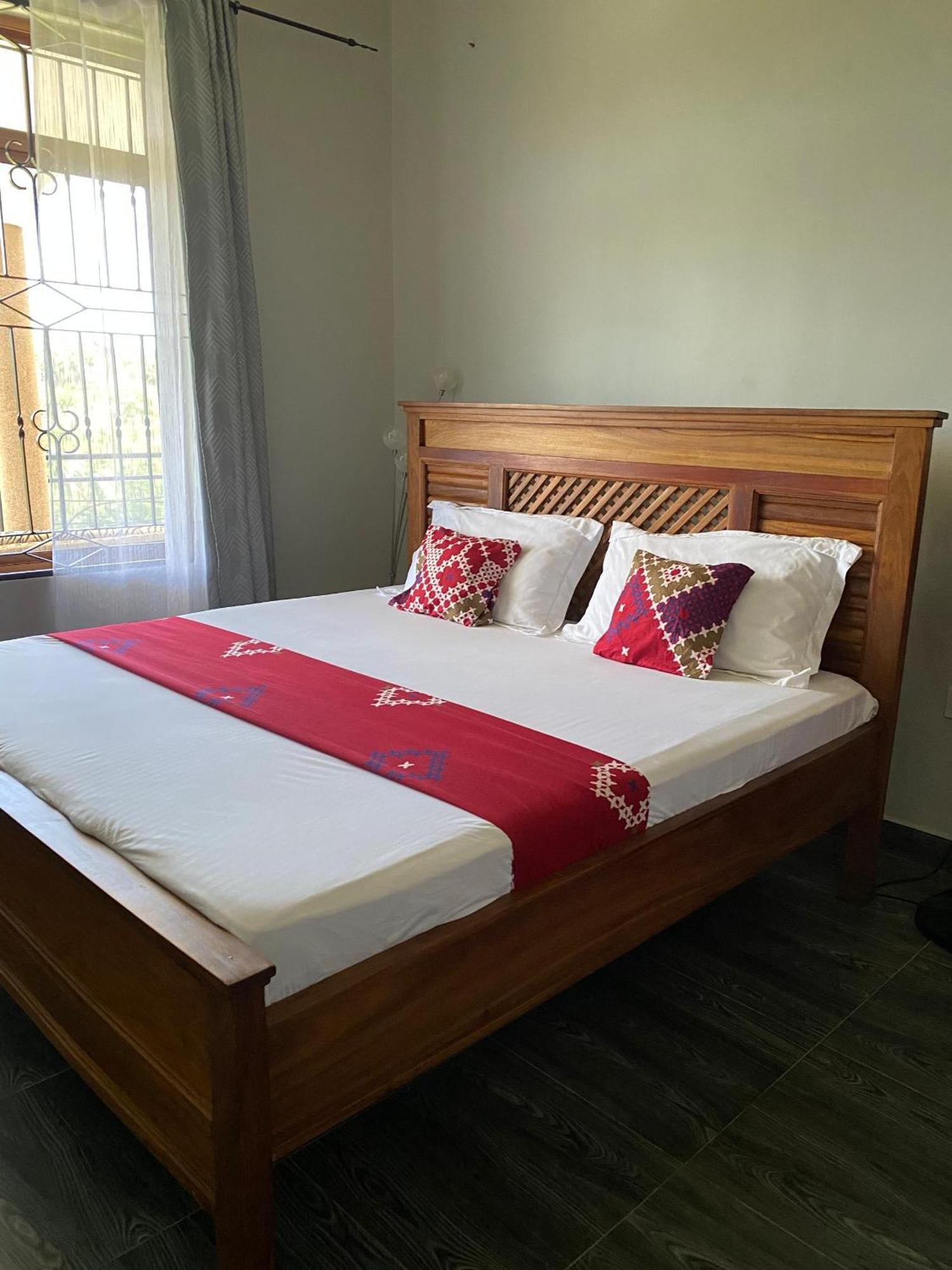 Luxury Villa Garden Dar es Salaam Buitenkant foto